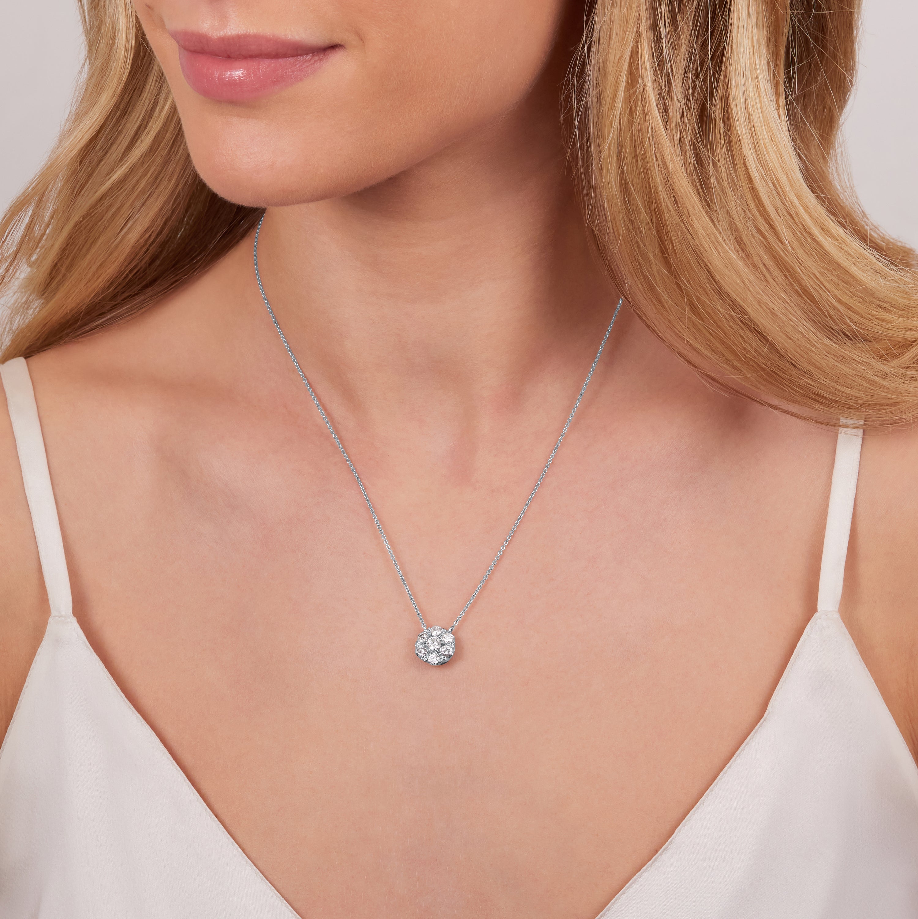 1.00cts Seven Stone Diamond Cluster Pendant