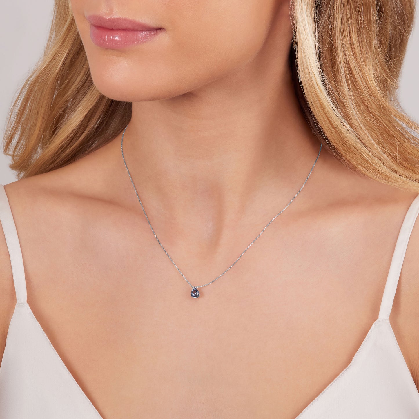 1.19cts Pear Shape Teal Sapphire Pendant