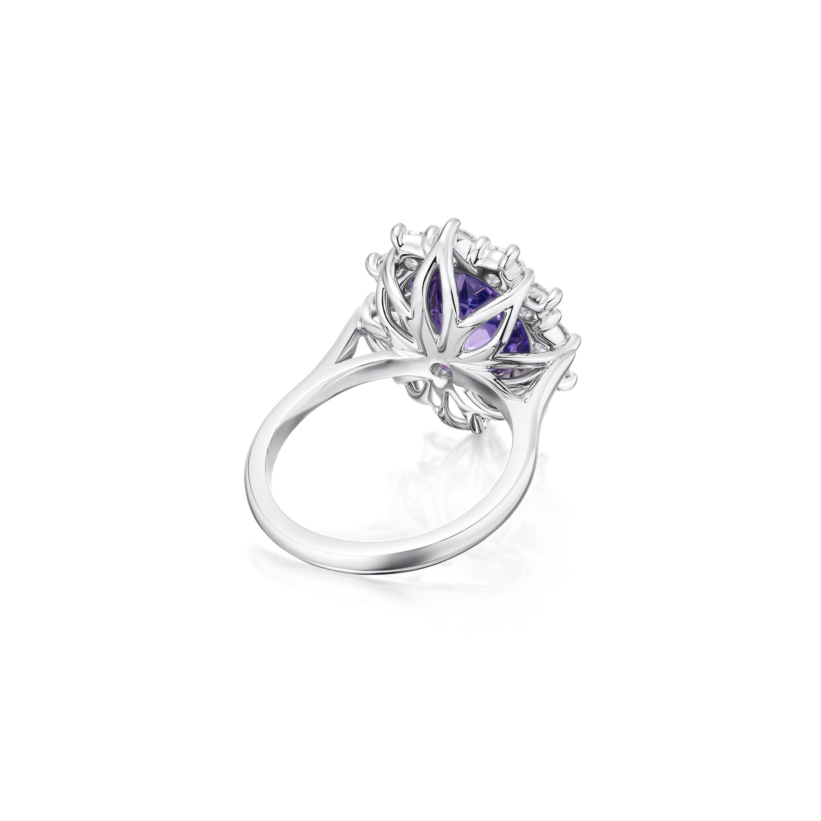 6.15cts Colour-Change Blue-Purple Sapphire and Diamond Ravello Cluster Ring
