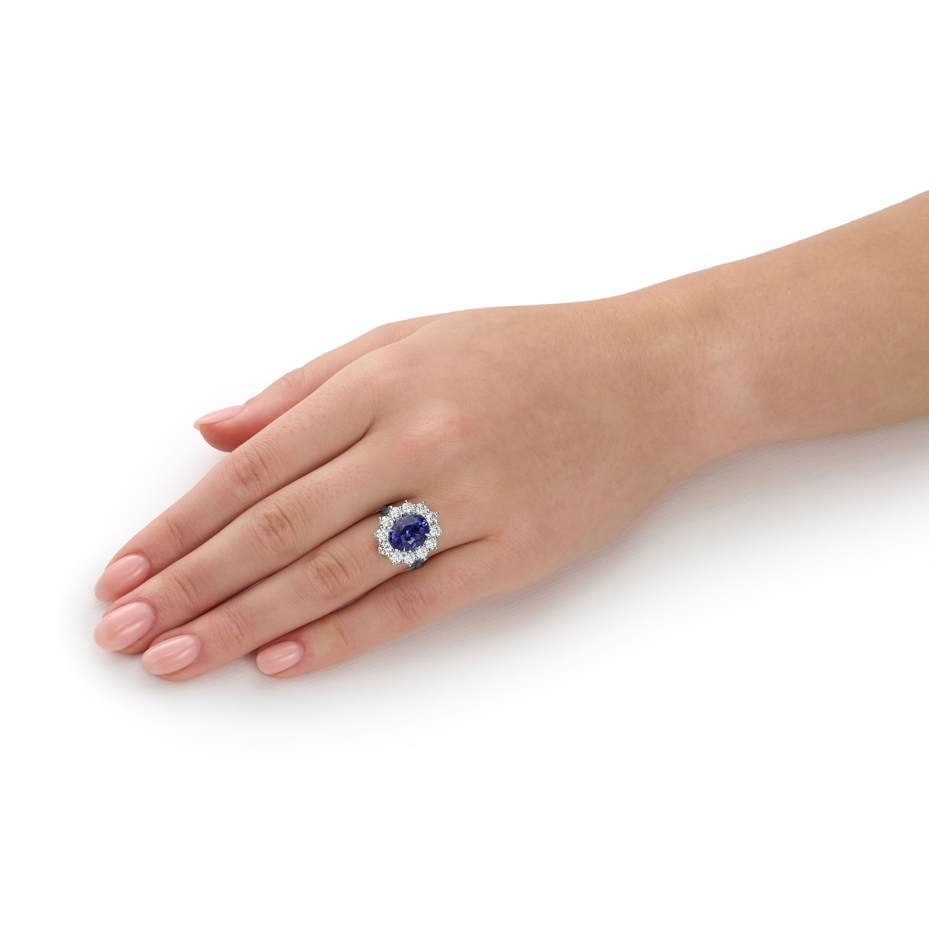 6.15cts Colour-Change Blue-Purple Sapphire and Diamond Ravello Cluster Ring