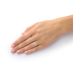 1.02cts Round brilliant Cut Diamond Solitaire Ring With Diamond Set Shoulders