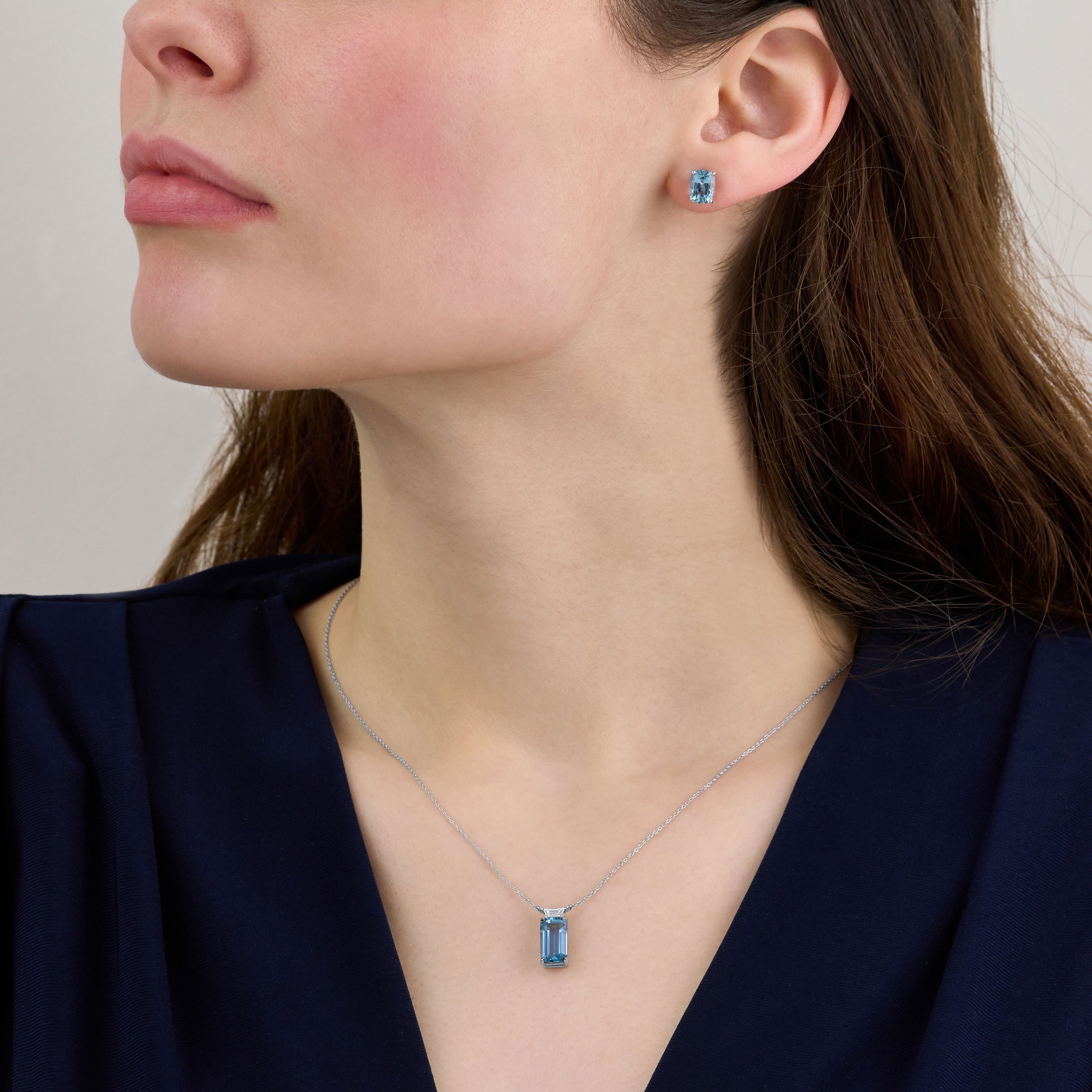 2.37ct Aquamarine and Diamond Pendant