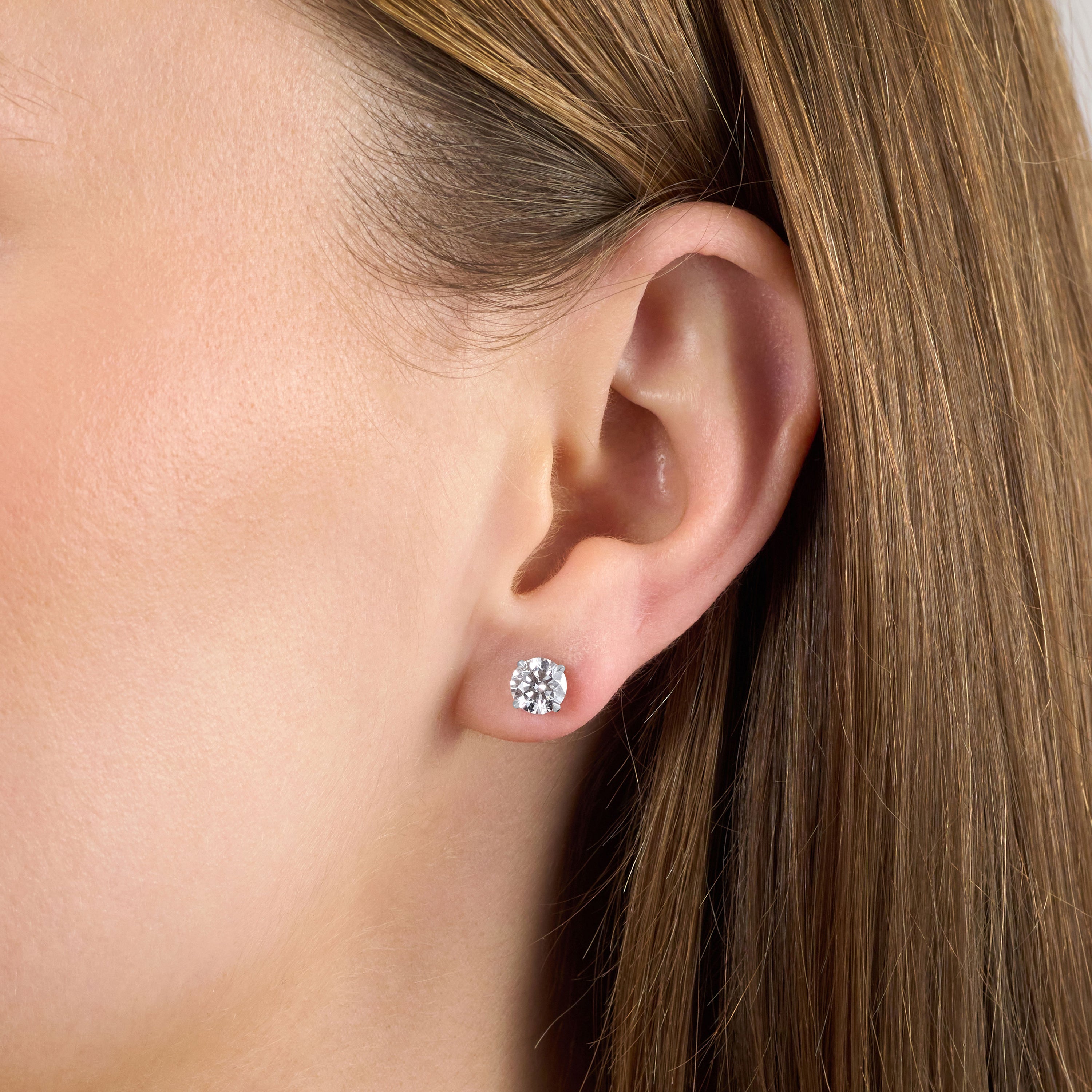 1.60ct Round Brilliant Cut Diamond Stud Earrings