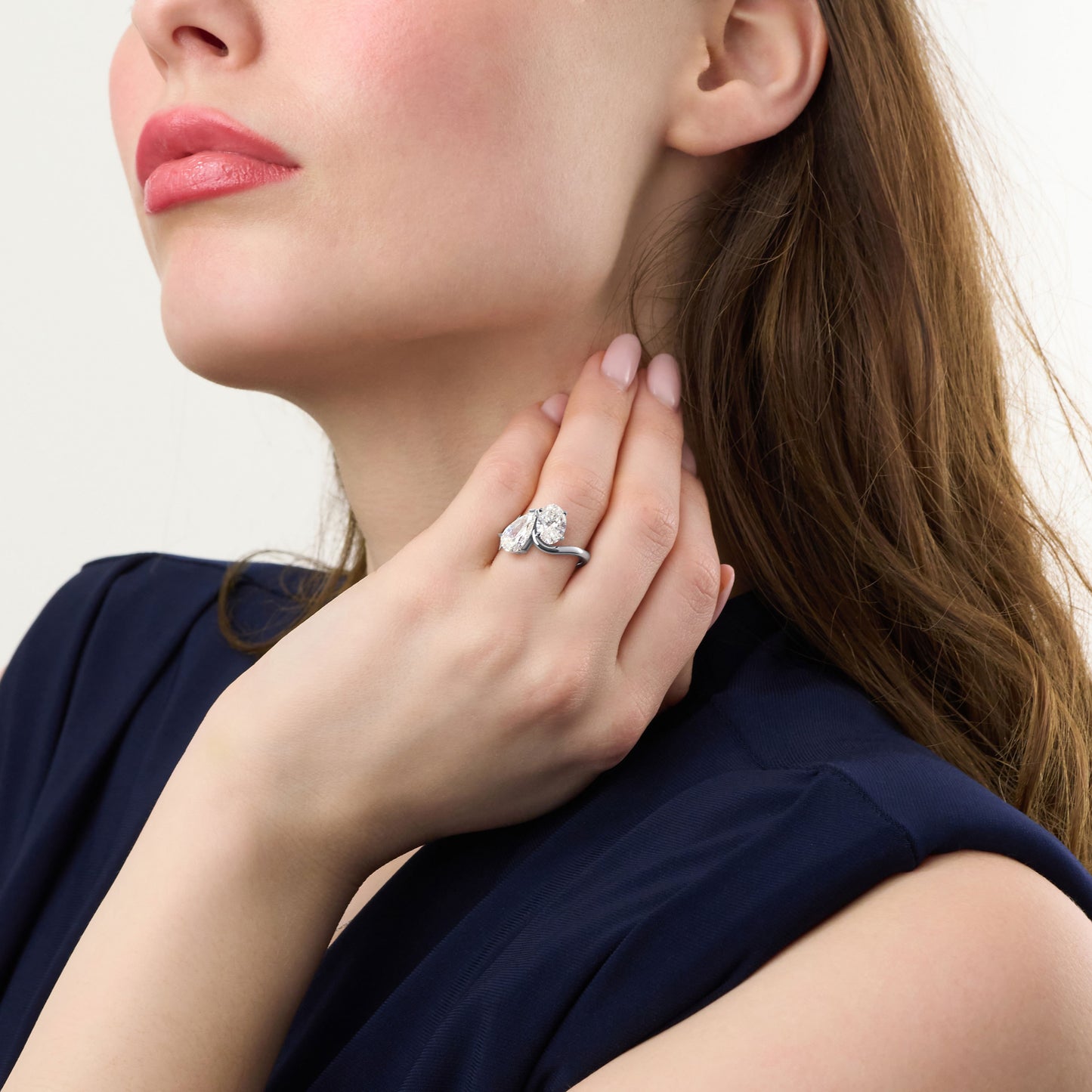 Oval and Pear Cut Diamond 'Toi Et Moi' Ring