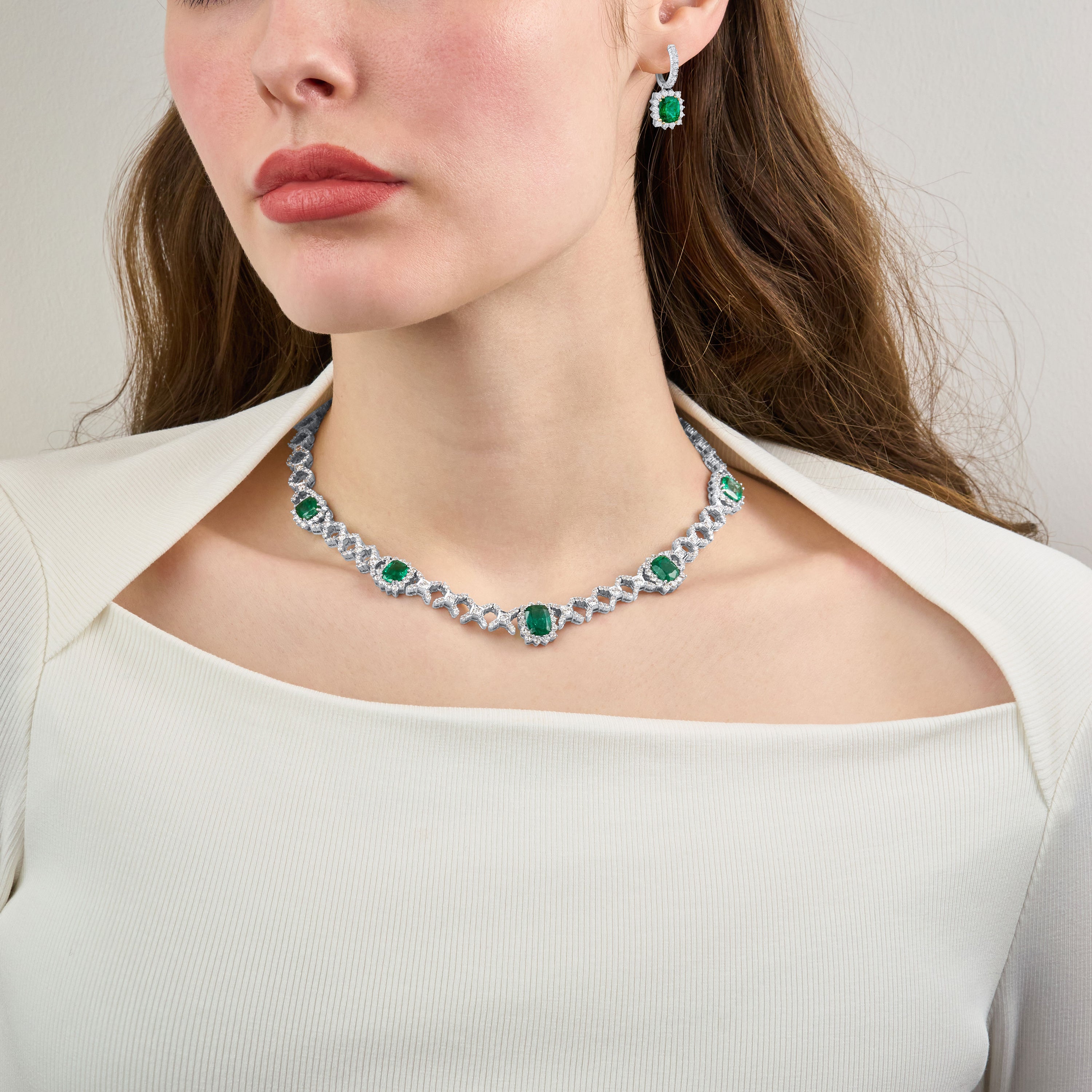 Emerald and Diamond Necklet