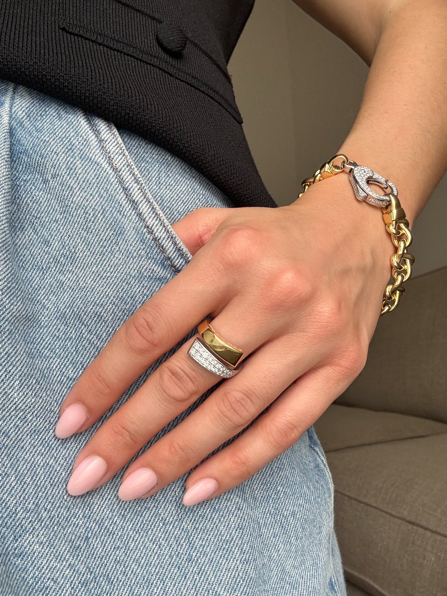 Infinity 18ct Yellow Gold Diamond Set Bracelet