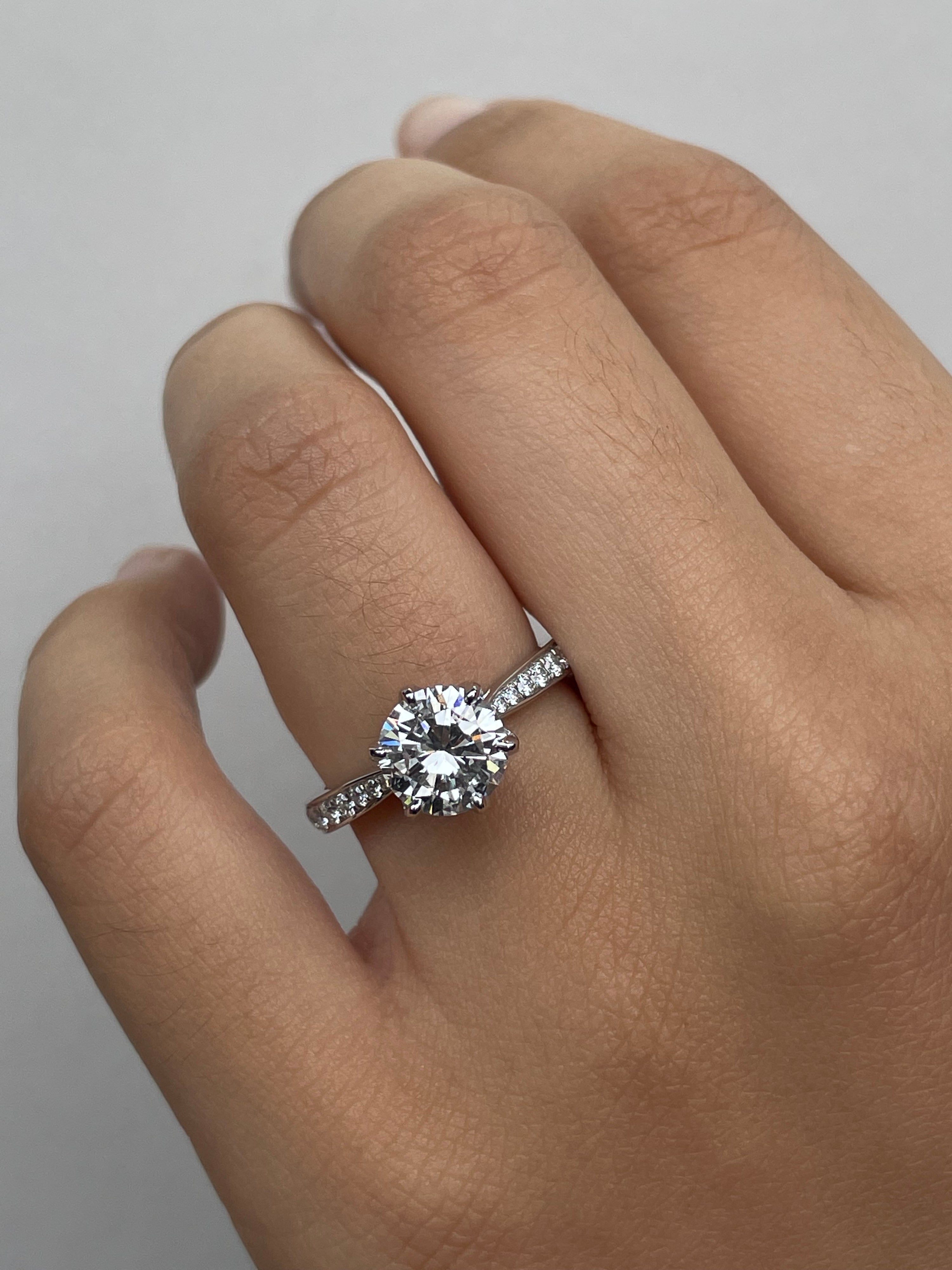 Round Brilliant Cut Diamond Engagement Ring