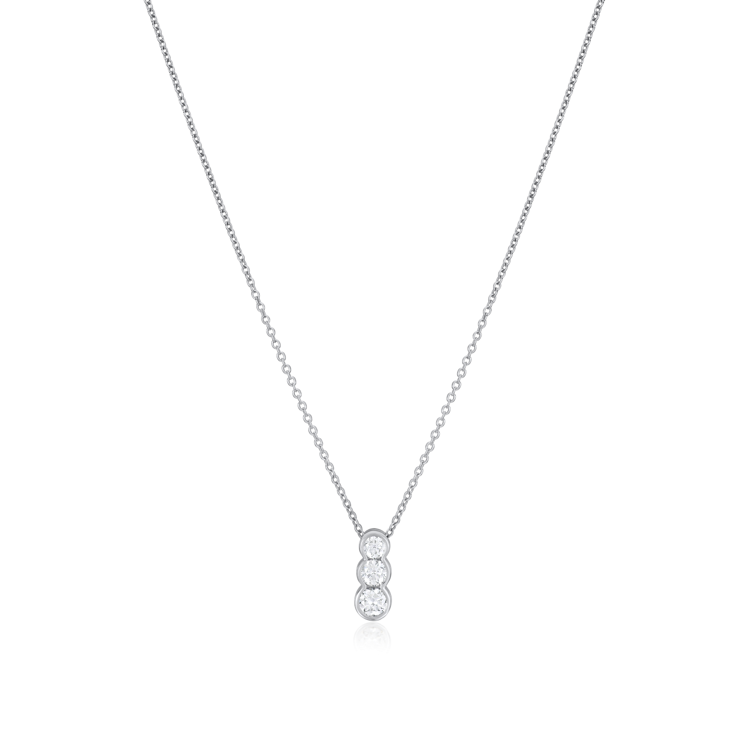 0.66ct Graduated Round Brilliant Cut Diamond Pendant