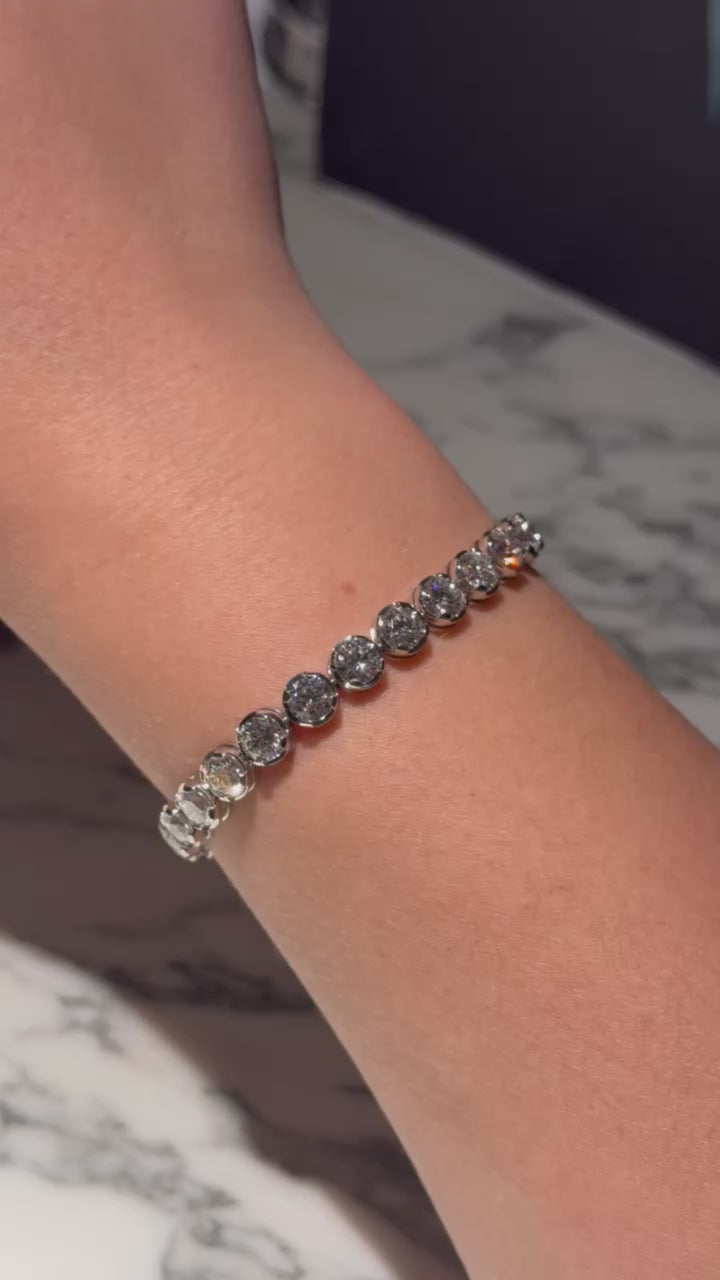 13.79cts D-Colour Diamond-Set Line Bracelet