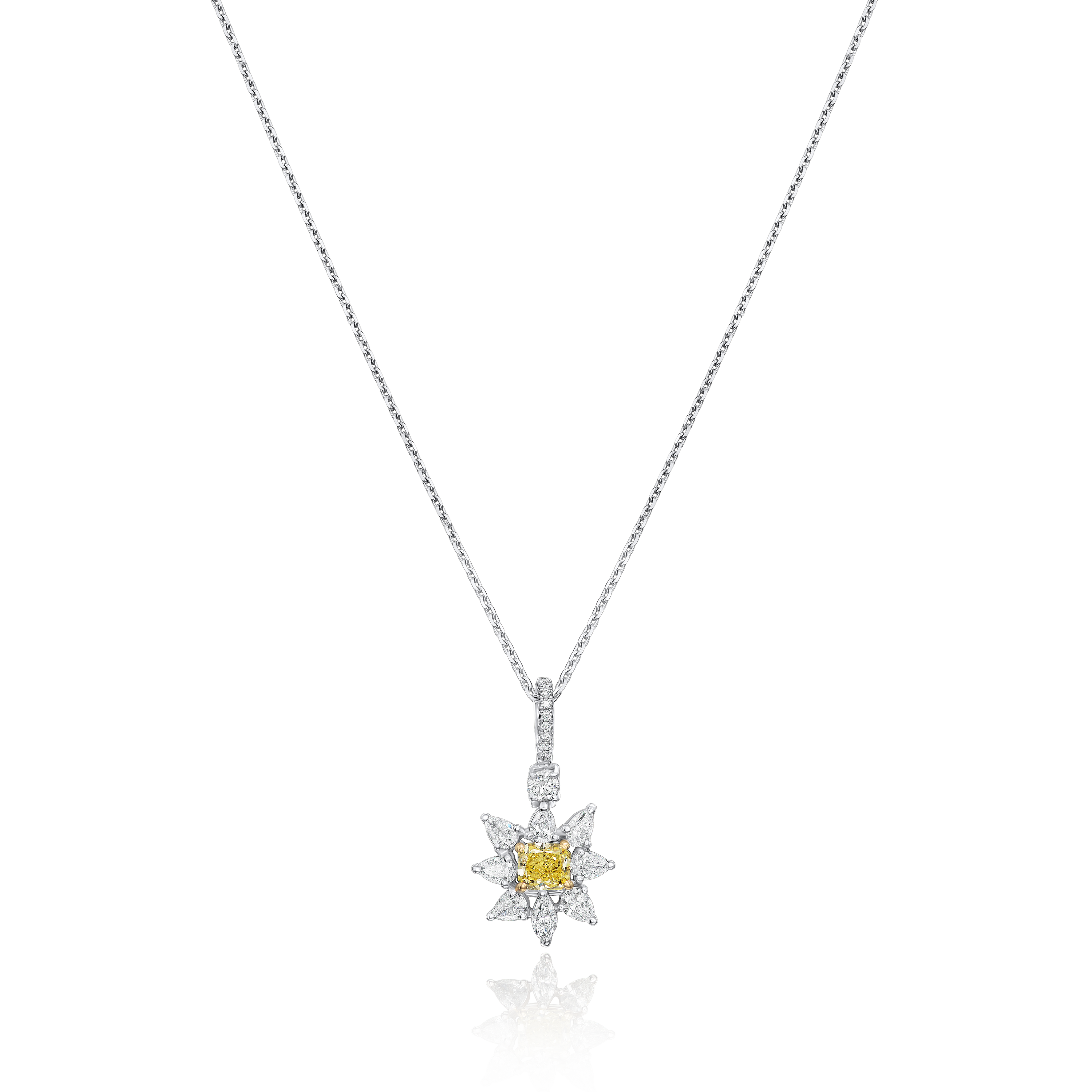 1.60cts White and Yellow Diamond Cluster Pendant