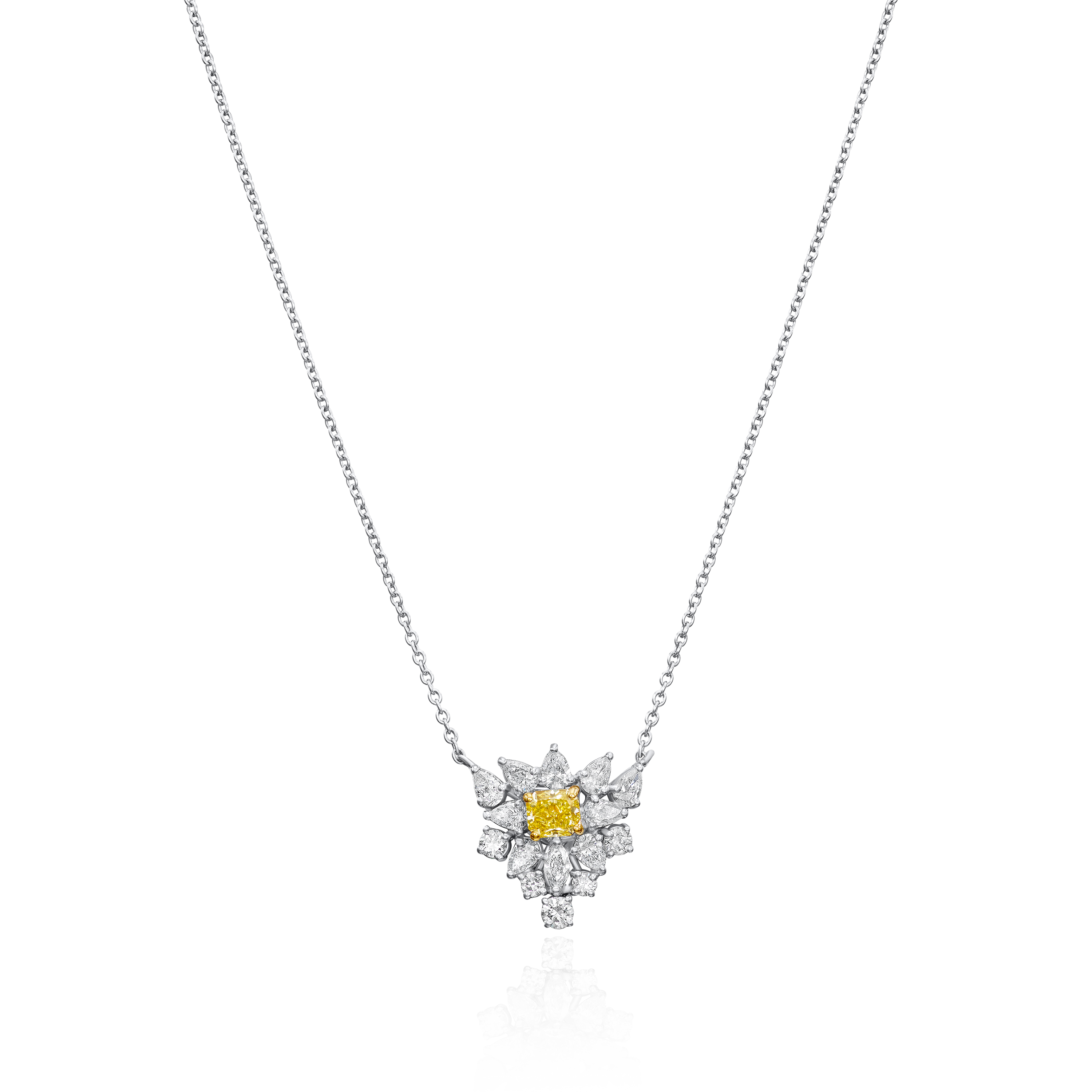 2.30cts White and Yellow Diamond Cluster Pendant