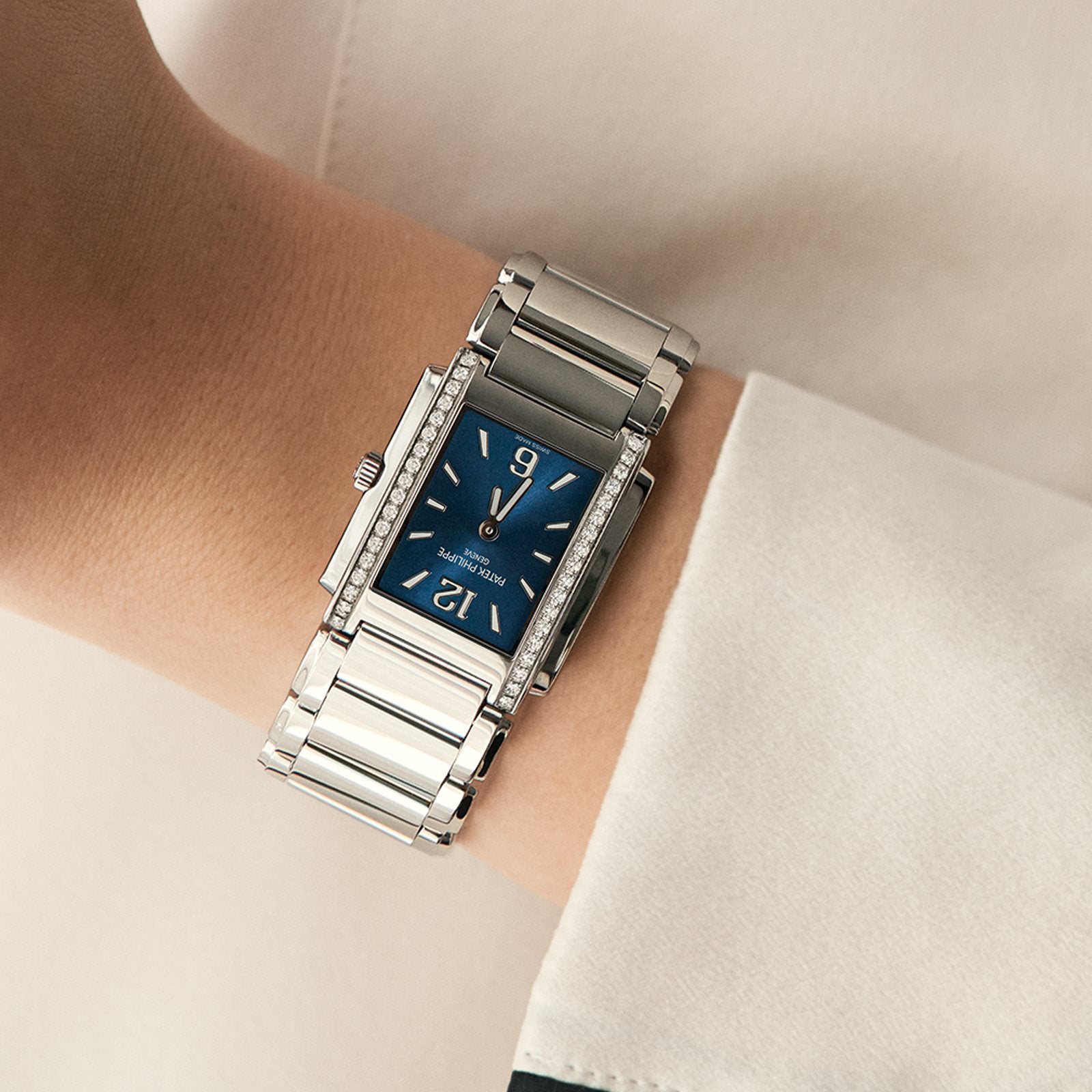 Patek Philippe Twenty~4 4910/1200A-001
