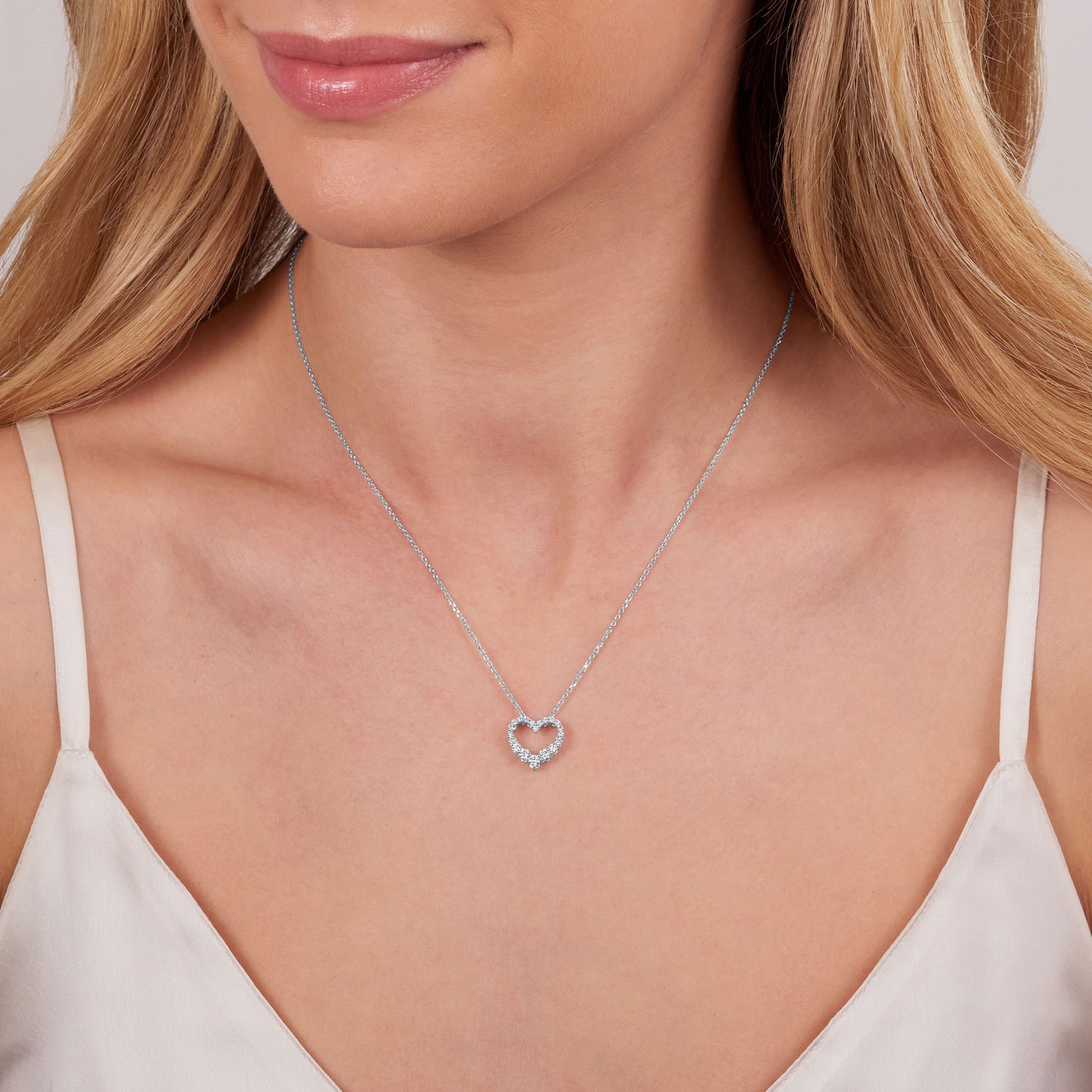 18ct White Gold Diamond Heart Pendant