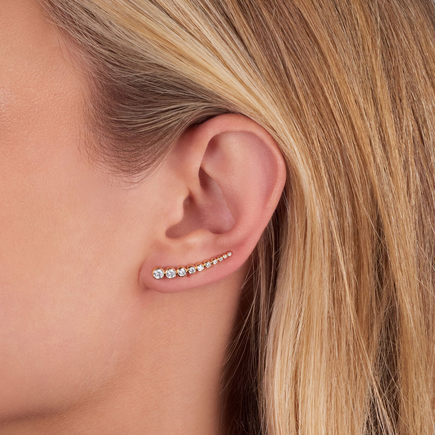 18ct Rose Gold Graduated Diamond Earcuff