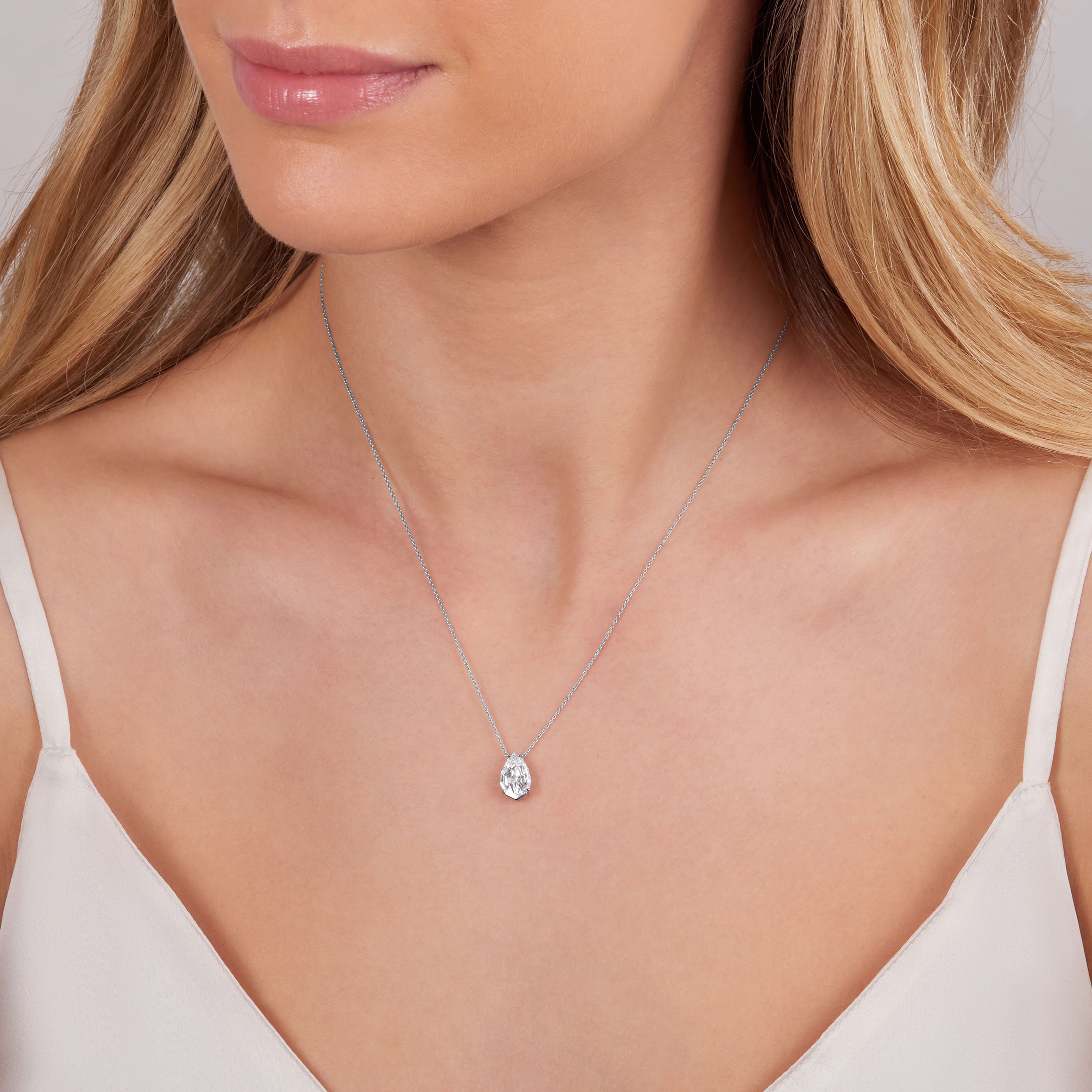 1.63cts Fancy Cut Pear Shape Diamond Pendant