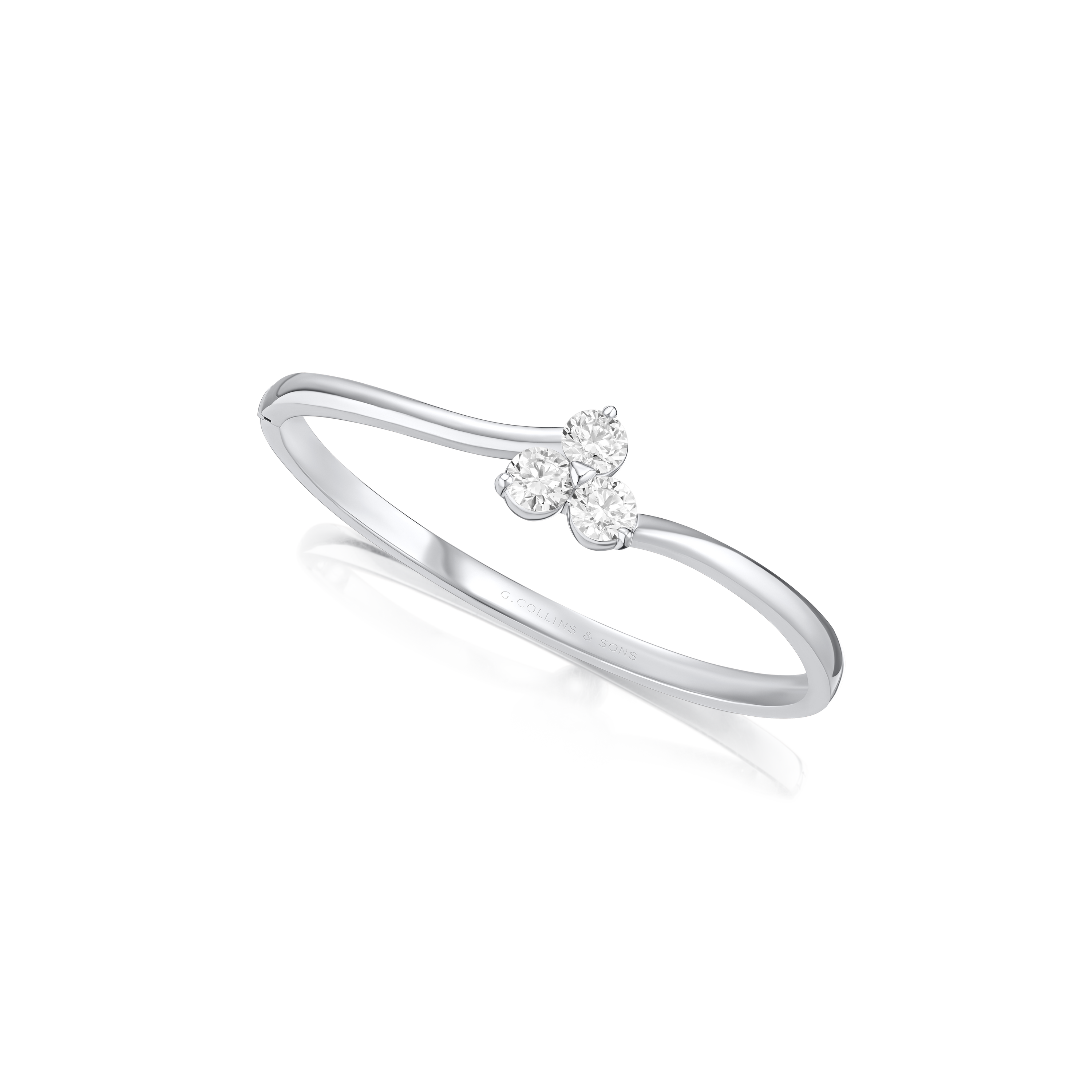 Trefoil Collection 3.01cts Diamond Platinum Bangle