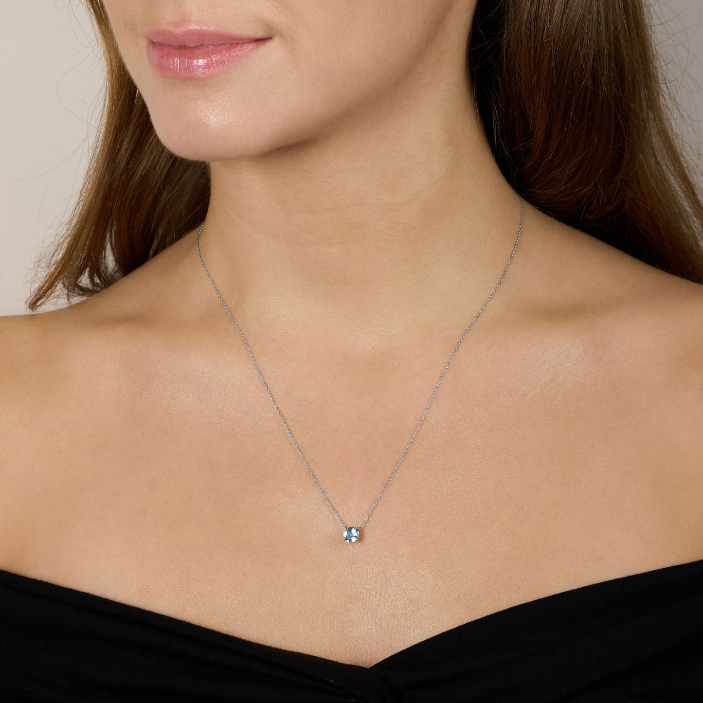 0.66ct Square Cushion Aquamarine Pendant