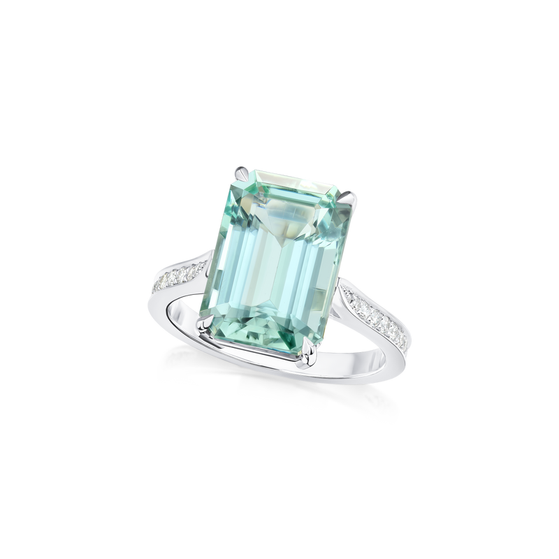 5.82cts Aquamarine Ring With Diamond Set Shoulders