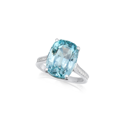 7.59cts Aquamarine Ring With Diamond Set Shoulders