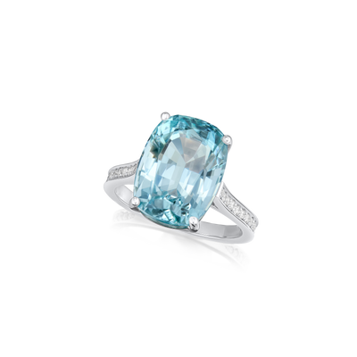 7.59cts Aquamarine Ring With Diamond Set Shoulders