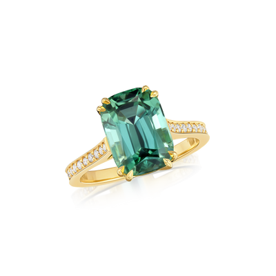 4.46cts Tourmaline Ring With Diamond Set Shoulders