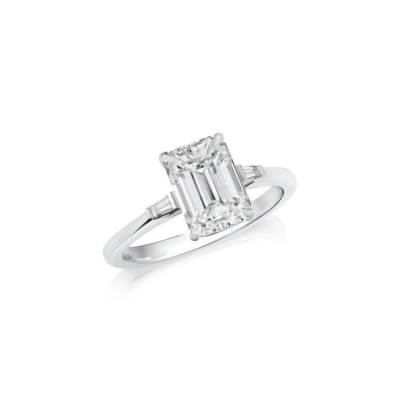 2.06cts Diamond Ring With Diamond Shoulders