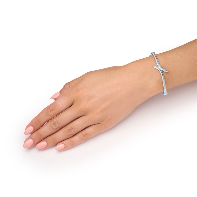 1.52cts Diamond Set Twist Bangle