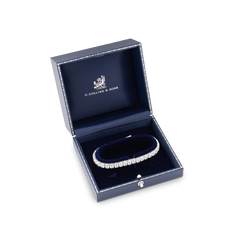 13.94cts Oval Cut Diamond Line Bracelet