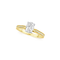 1.00ct Oval Cut Diamond Ring With Diamond Shoulders