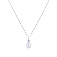 Pearl and Diamond pendant