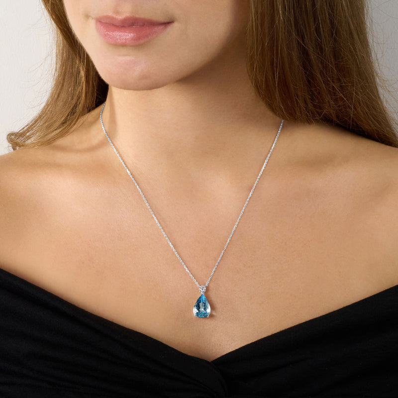 5.09ct Aquamarine and Diamond Pendant