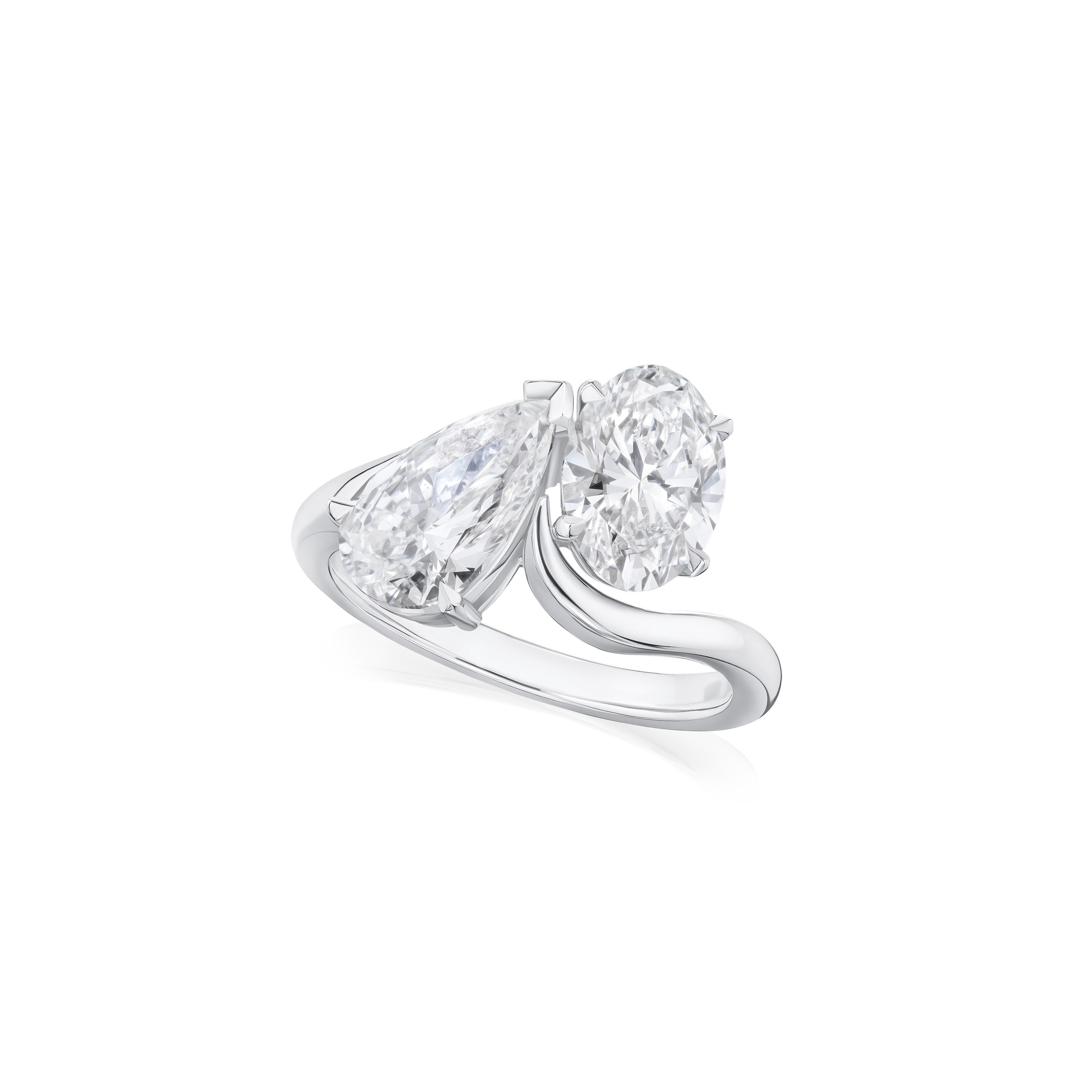 Oval and Pear Cut Diamond 'Toi Et Moi' Ring
