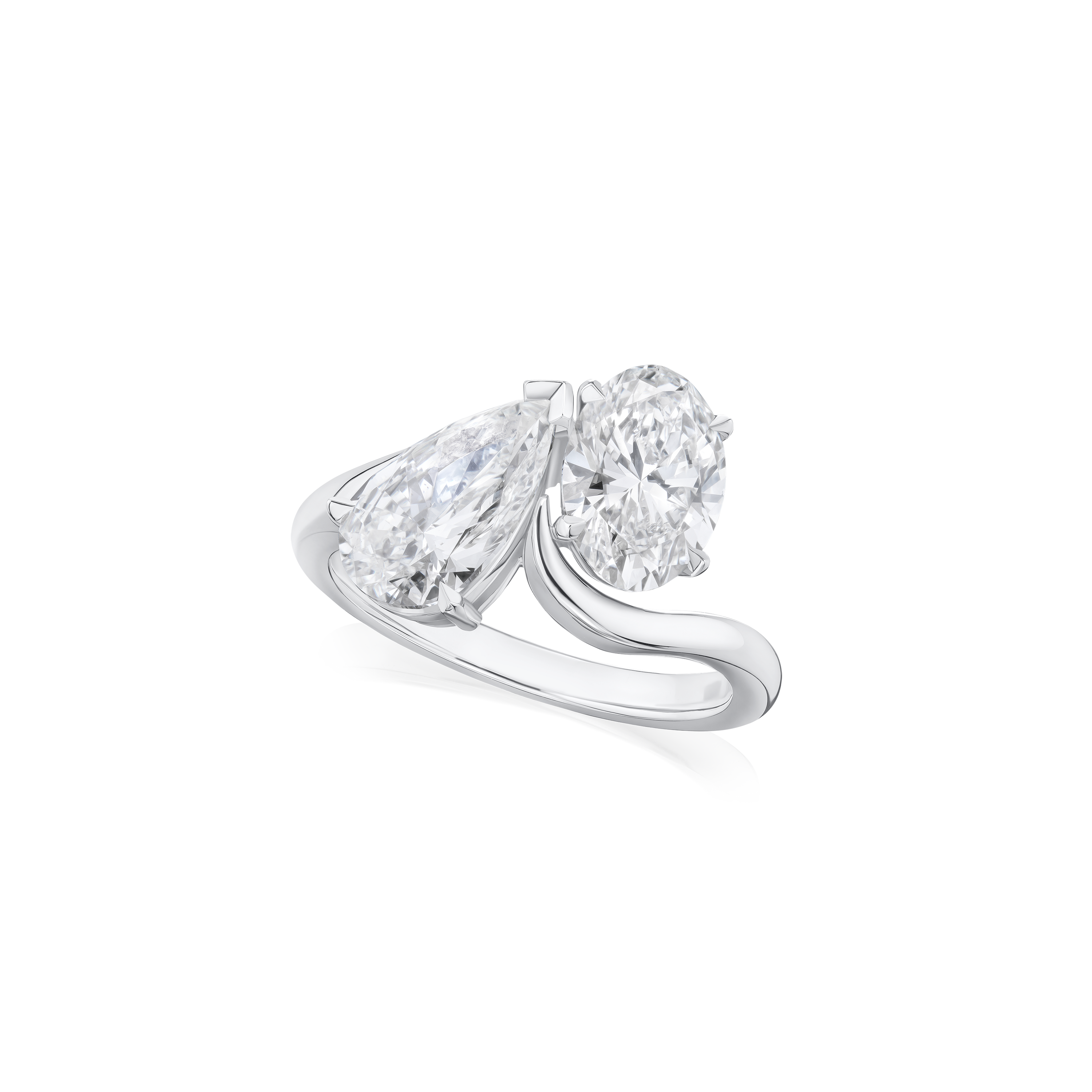 Oval and Pear Cut Diamond 'Toi Et Moi' Ring