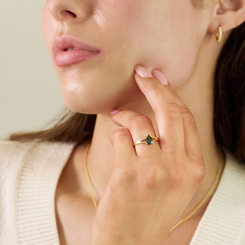 Pear Shape Teal Sapphire Ring