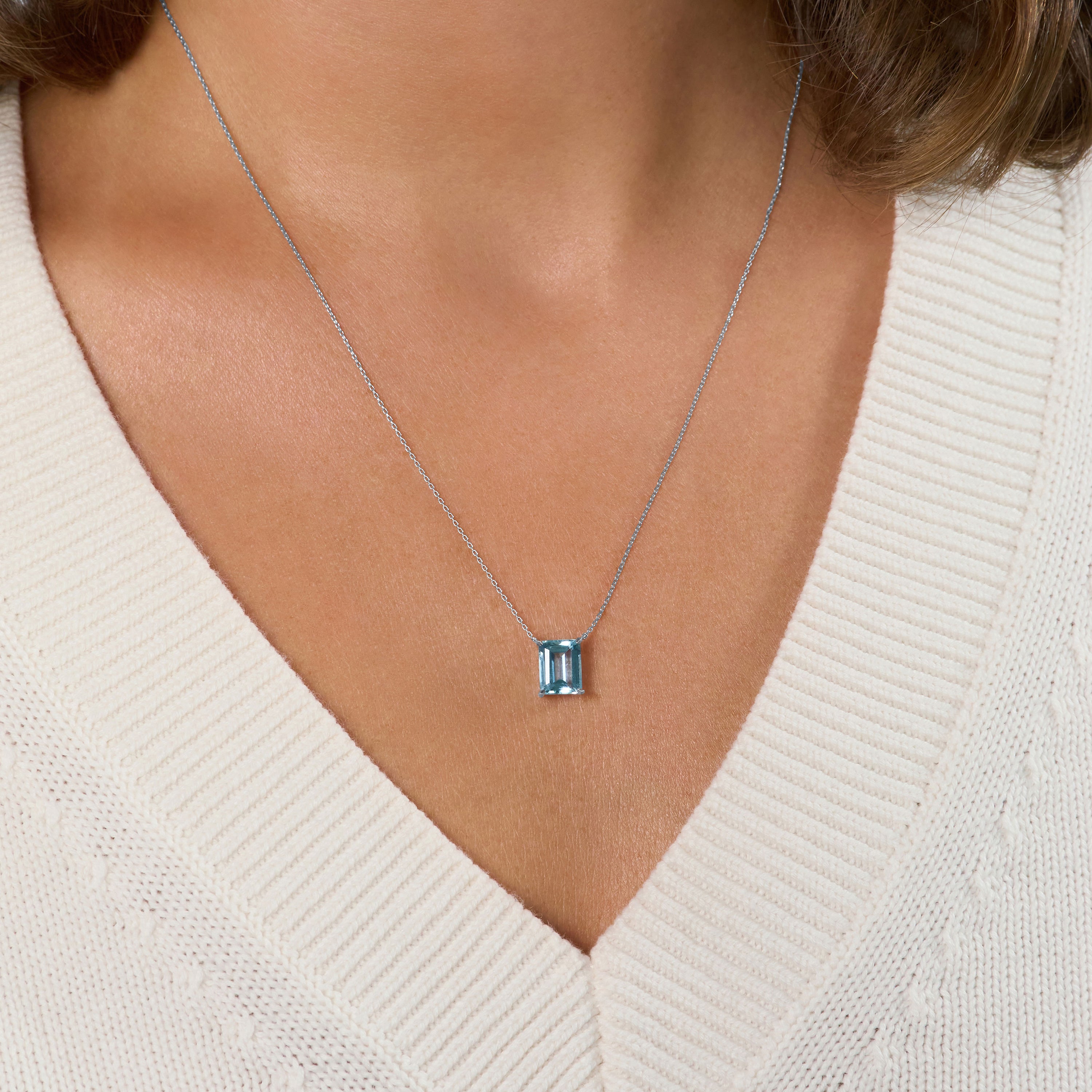 Aquamarine Solitaire Pendant