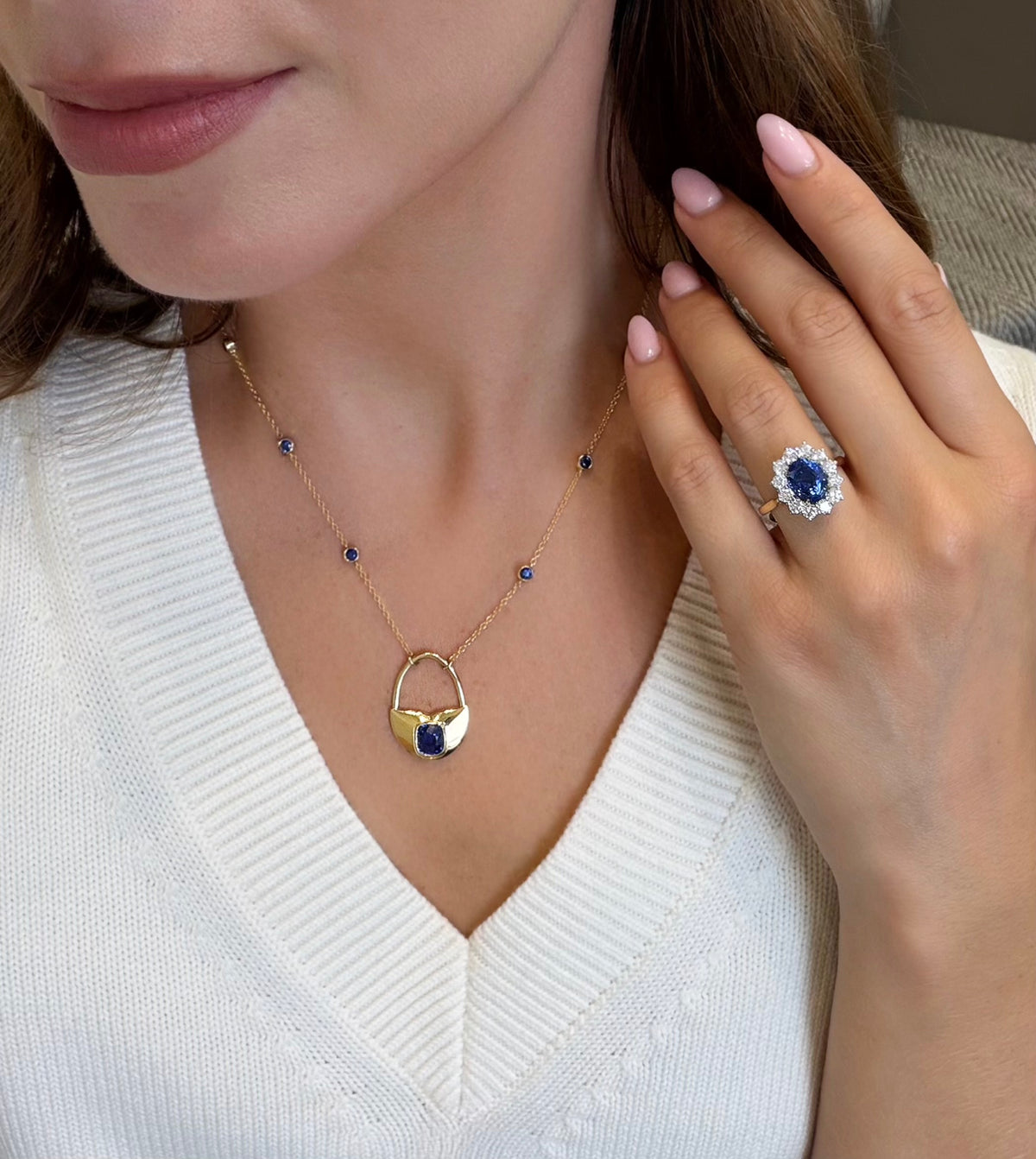 Sapphire 18ct Yellow Gold Padlock Pendant