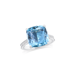6.29ct Aquamarine Ring With Diamond Set Shoulders