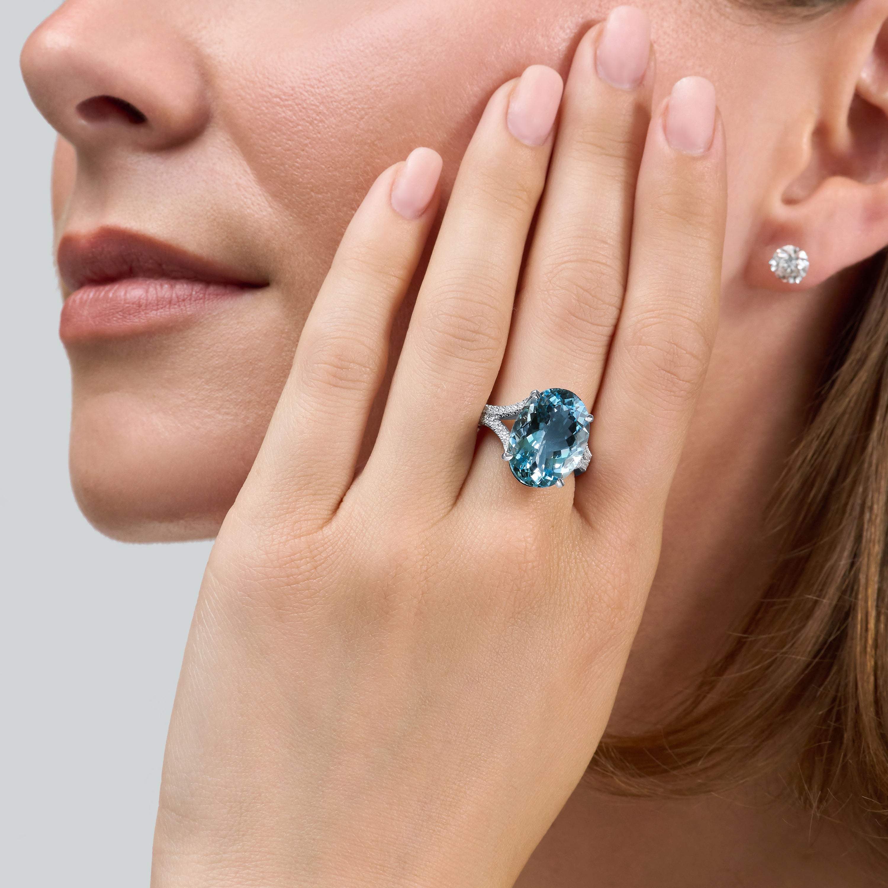 9.18ct Aquamarine and Diamond Dress Ring