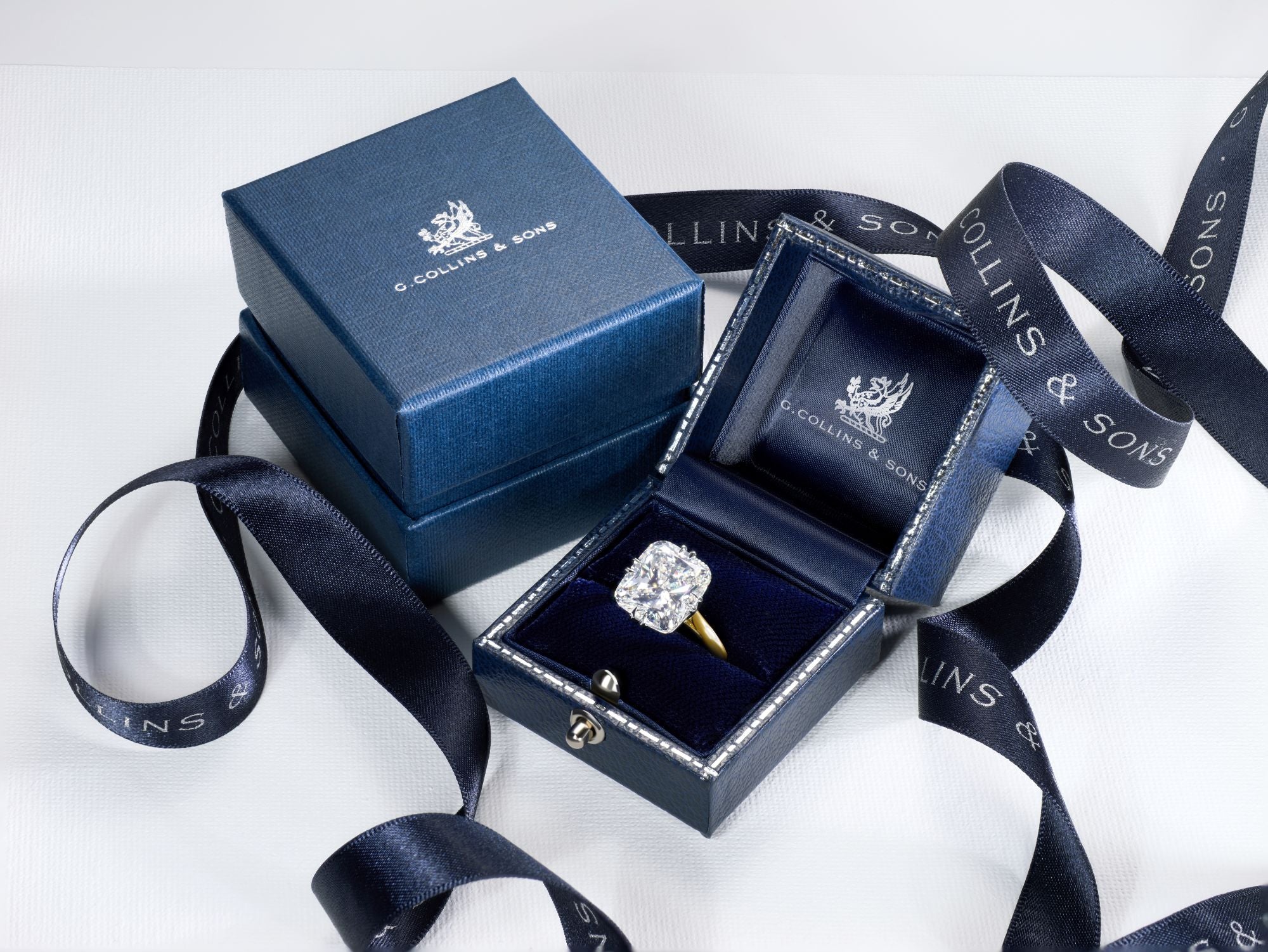 section.settings.image.alt