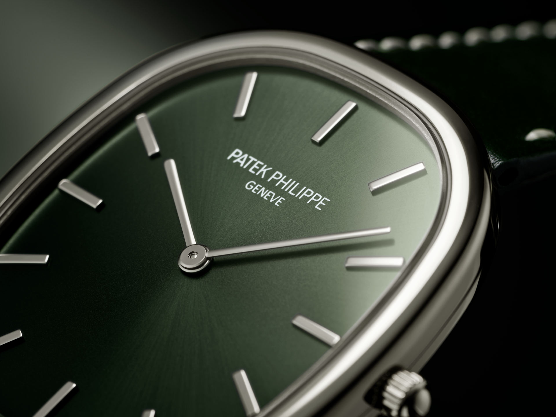 Patek Philippe Golden Ellipse 3738/100G-014
