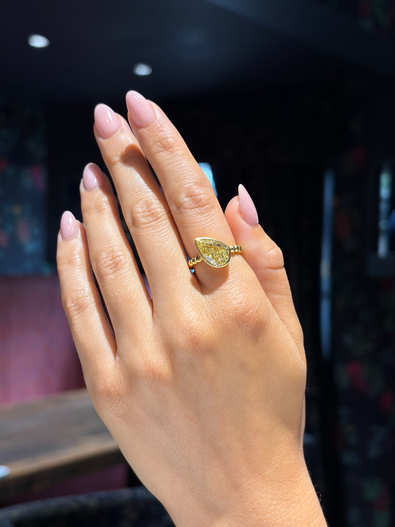 Yellow Diamond 18ct Yellow Gold Ring