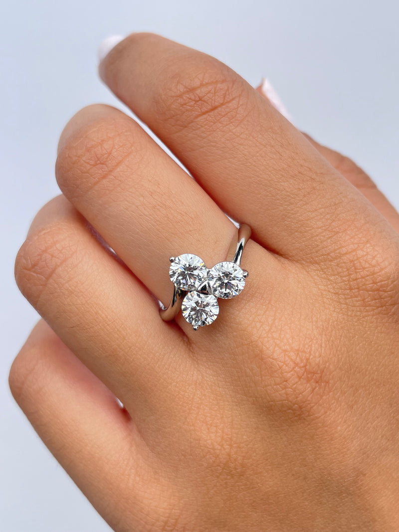 Trefoil Collection 2.16cts Diamond Platinum Ring