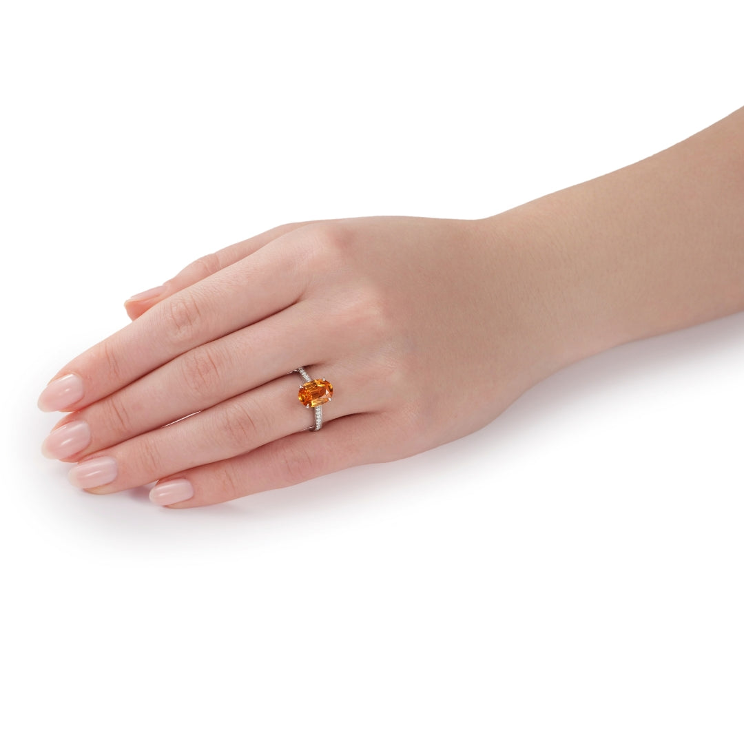 3.09cts Oval Mandarin Garnet Ring with Diamond Set Shoulders