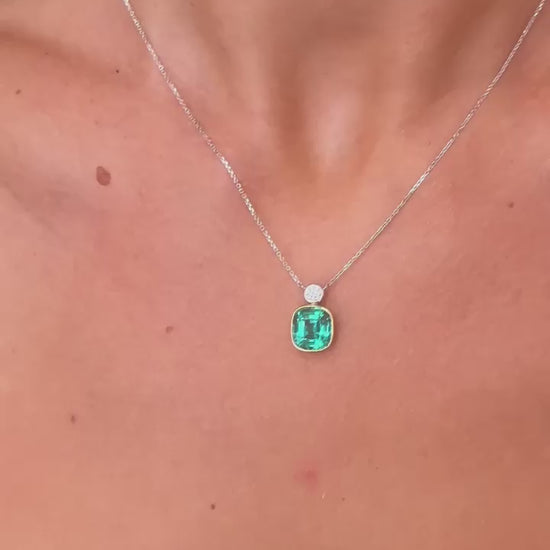 Mint green tourmaline pendant