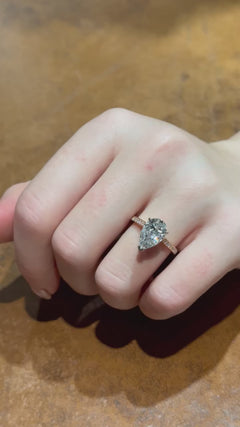 3.00cts Pear-Cut Diamond Solitaire Engagement Ring