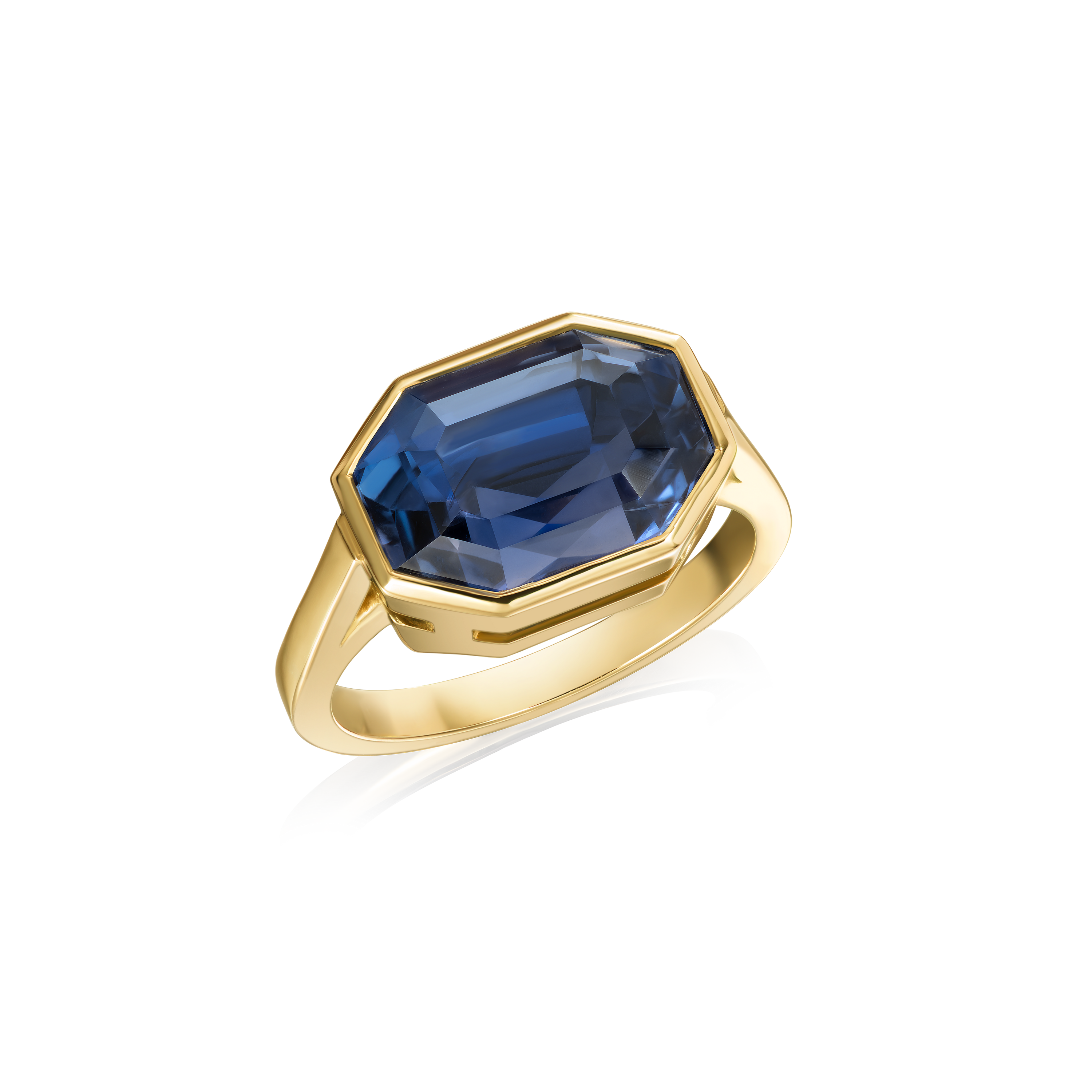 8.02cts Natural Sapphire Gold Solitaire Ring