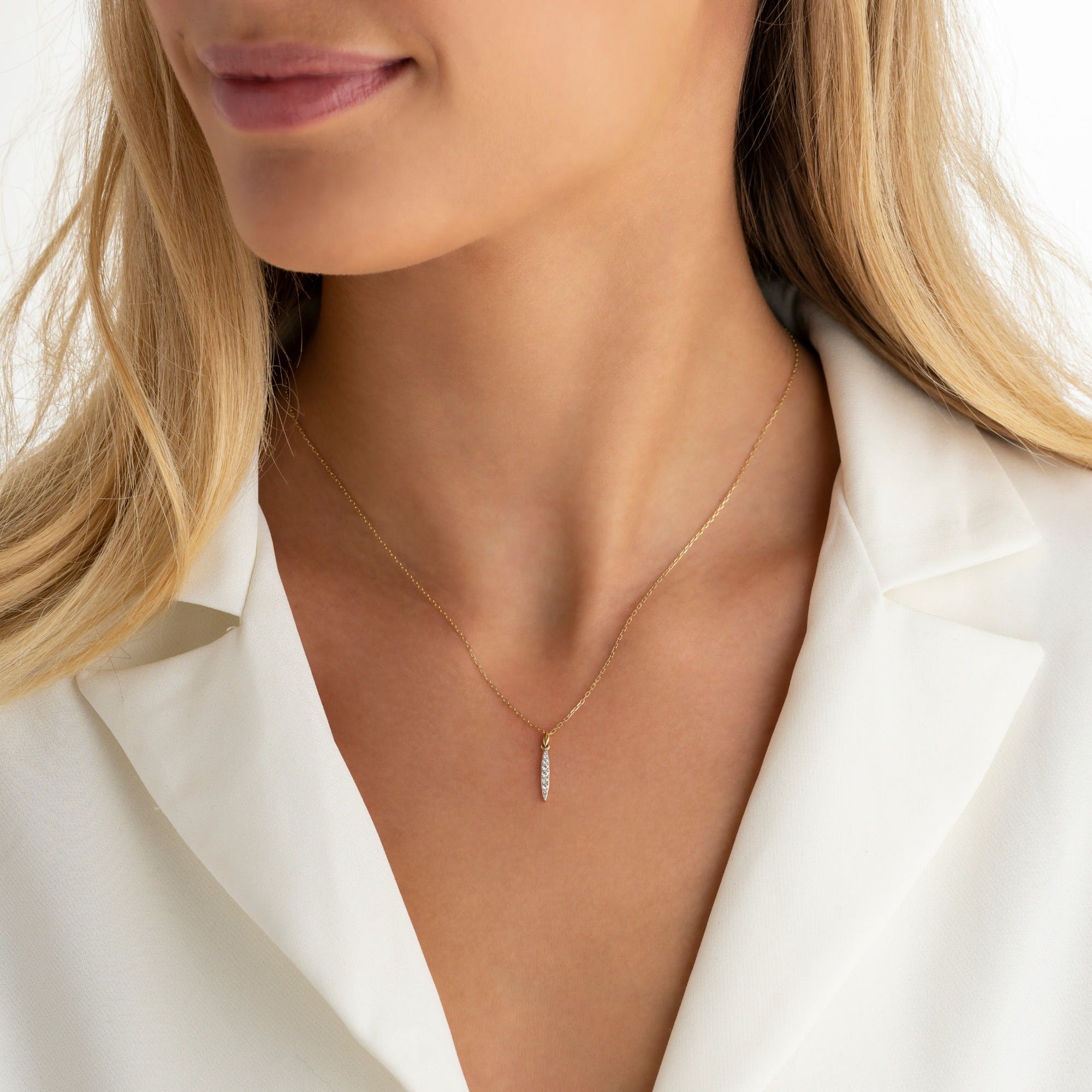 Delicate diamond pendant necklace Clearance