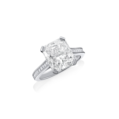 5.33cts Radiant-Cut Diamond Solitaire Platinum Engagement Ring