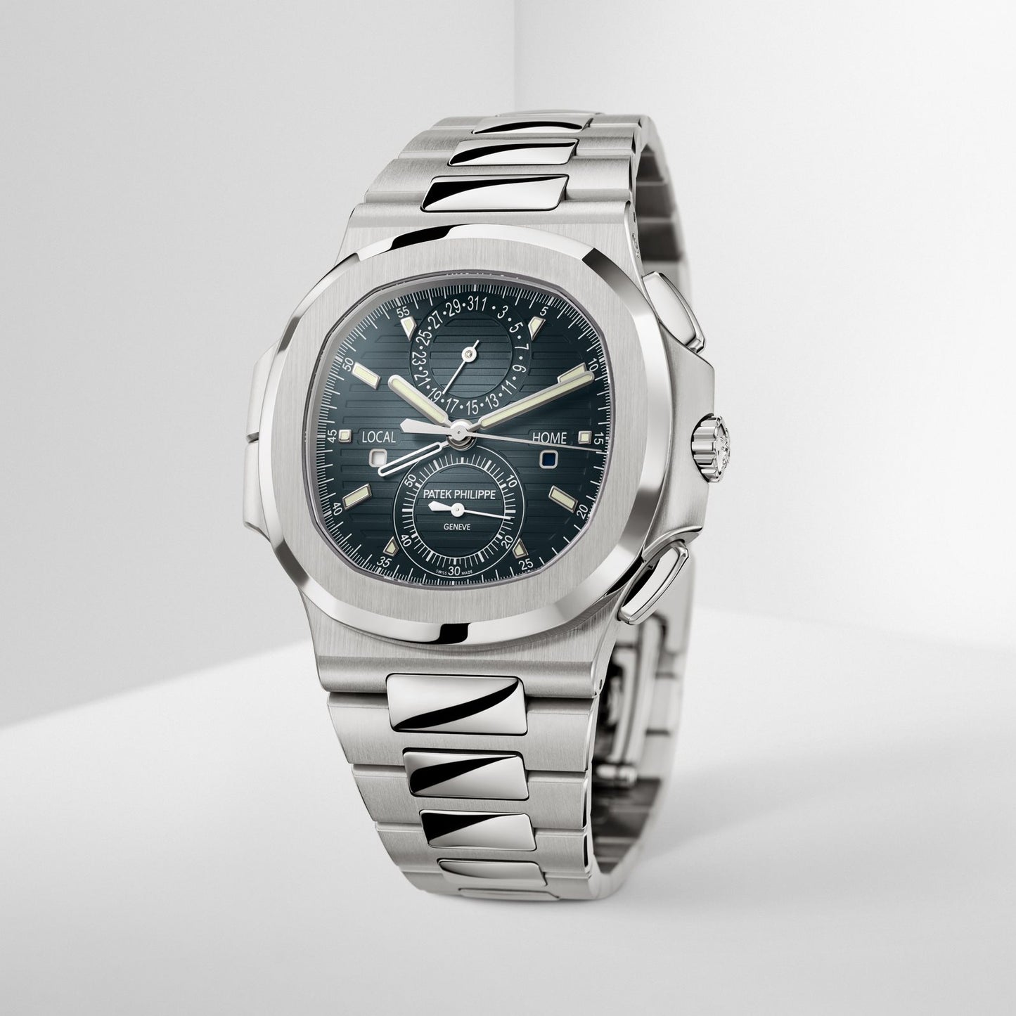 Patek Philippe Nautilus 5990/1A-011