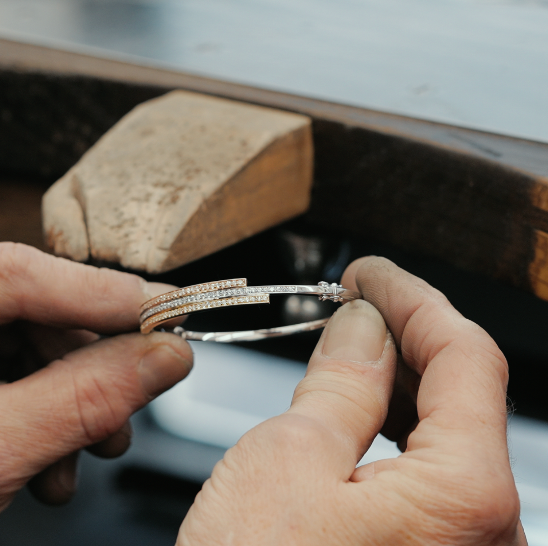 Skyline Collection Tri-Colour Diamond Set Bangle – G